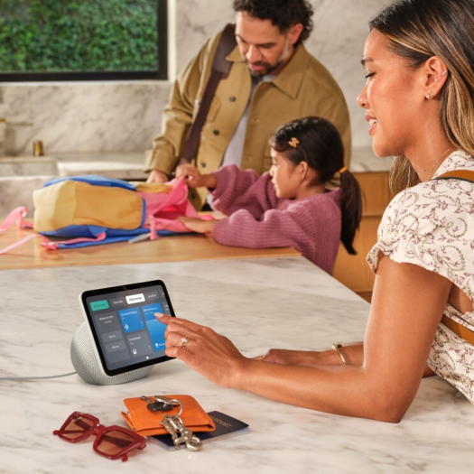 Der neue Echo Show 8 (Bild: Amazon)